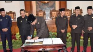 Rapat Paripurna DPRD Tulungagung Tentang Perubahan APBD Tahun 2024